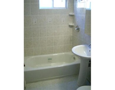 111 Crafts St unit 111, Newton, MA 02458 - photo 5