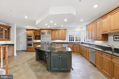 7931 Lakenheath Way, Potomac, MD 20854 - photo 5