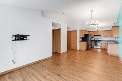 11532 Quay St NW, Coon Rapids, MN 55433 - photo 4