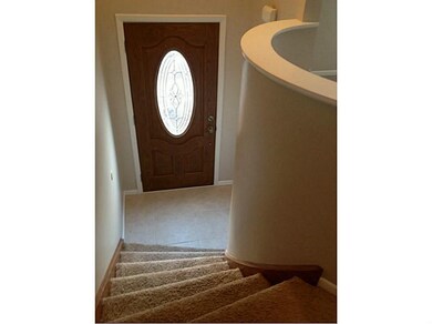 Entry/Foyer.