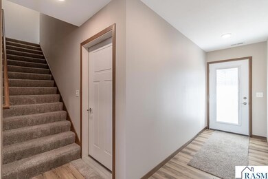 649 Luiken St unit 2, Lake Crystal, MN 56055 - photo 2