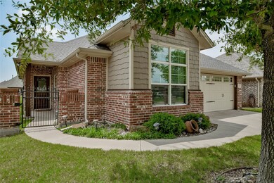 202 Captains Ct, Granbury, TX 76049 - photo 2