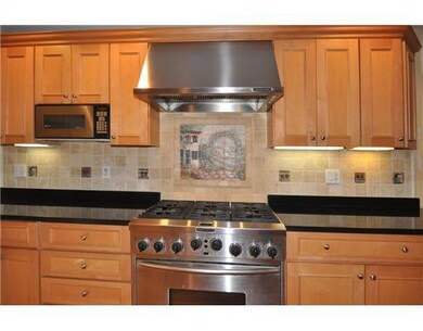 28 Applewood Rd, Cranston, RI 02920 - photo 6