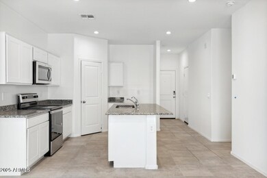 Square pic7