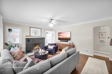 324 S Chase St, Wheaton, IL 60187 - photo 3