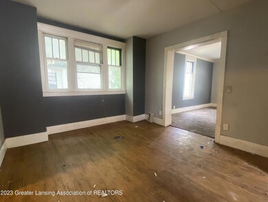 4 Lower Unit - Dining