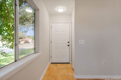 8423 Clear Meadow, Converse, TX 78109 - photo 5