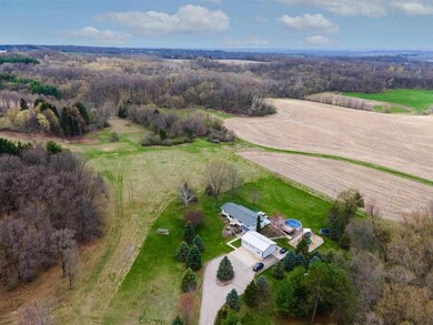 497 Sugar Hill Rd, Brooklyn, WI 53521 - photo 3