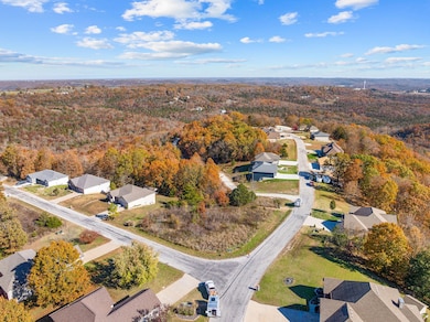 154 N View Dr, Branson, MO 65616