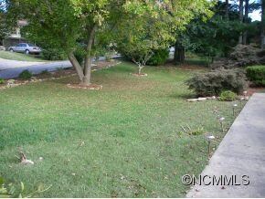 LEVEL FRONT YARD