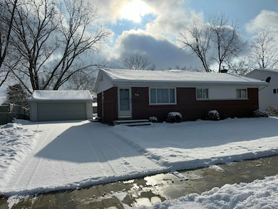 308 Wallace Dr, Saline, MI 48176 - photo 7