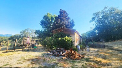 6369 Monument Dr, Grants Pass, OR 97526 - photo 2