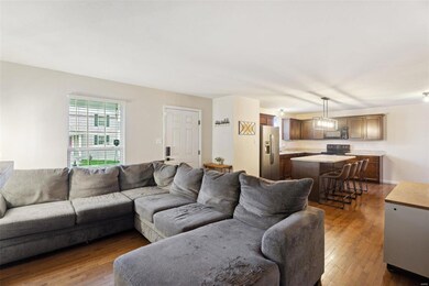 Open floor plan familyroom and kitchen.