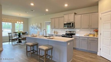 Camden Dining to Kitchen