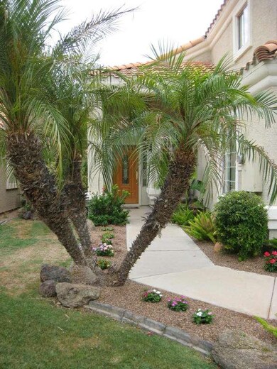 Front_Entry-walk_1615