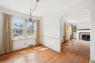 207 Meadowlark Dr, Trail Creek, IN 46360 - photo 5