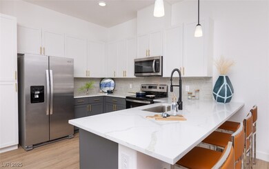 100 E Warm Springs Rd unit 4, Henderson, NV 89011 - photo 4