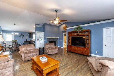 218 Talmage Mayo Rd, Harrodsburg, KY 40330 - photo 3