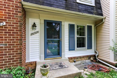 20504 Sterncroft Ct, Montgomery Village, MD 20886 - photo 2