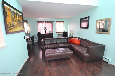 185A Lamped Loop unit 42, Staten Island, NY 10314 - photo 3