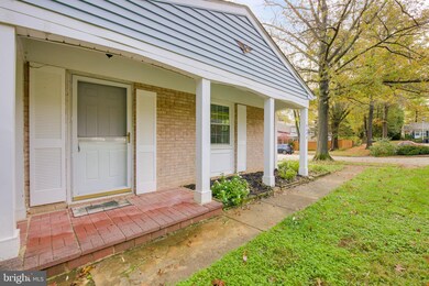 5486 Gloucester Rd, Columbia, MD 21044 - photo 4