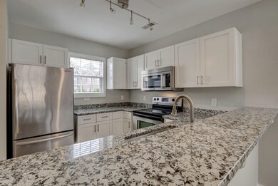 4213 Winding Branches Dr-large-008-025-P