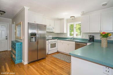 03_11desires_5_Kitchen_MLSuse_1500x1500