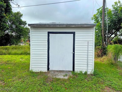 226 Basilan Crescent, Clewiston, FL 33440 - photo 7