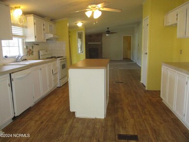 6867 Reedy Branch listing kitchen