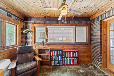 3419 Superior Park Dr, Cleveland Heights, OH 44118 - photo 2