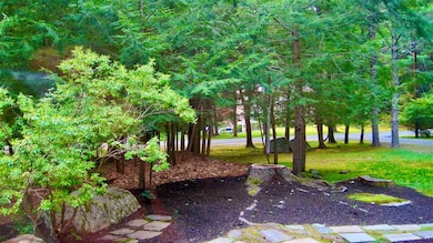 42 Woodridge Rd, Durham, NH 03824 - photo 3