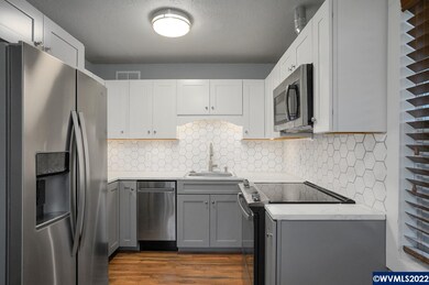 1790 Berry St SE, Salem, OR 97302 - photo 5