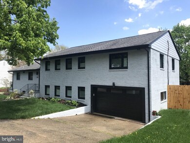 1027 N Quaker Ln, Alexandria, VA 22302 - photo 2