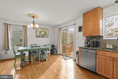 15730 Ambiance Dr, North Potomac, MD 20878 - photo 4