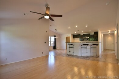 8879 S 261st East Ave, Broken Arrow, OK 74014 - photo 6