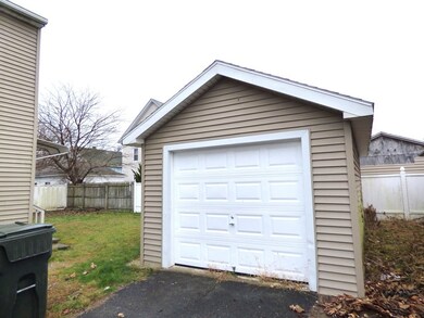 48 Enfield St, Springfield, MA 01151 - photo 3