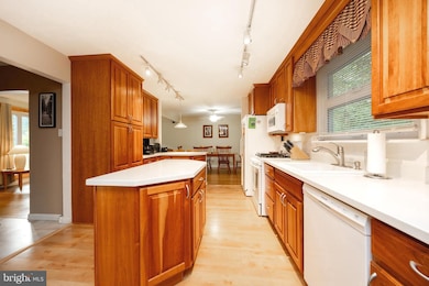 208 Morris Rd, Exton, PA 19341 - photo 6