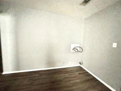 1027 W Chestnut St unit 1025, Denison, TX 75020 - photo 4