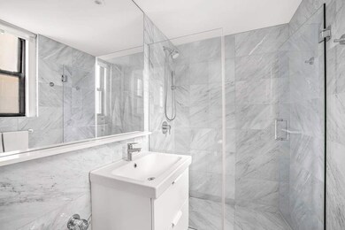 321 E 54th St unit 8G, New York, NY 10022 - photo 5