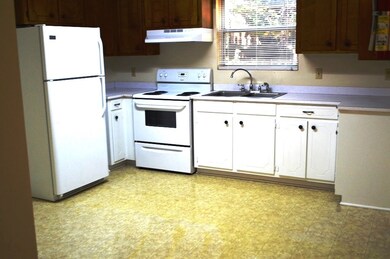 215 Kirk Ln unit 22, Pendleton, SC 29670 - photo 3