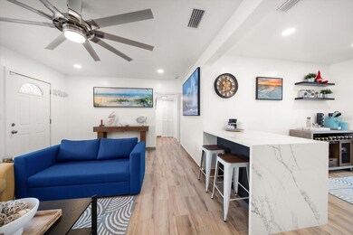 955 Narcissus Ave, Clearwater Beach, FL 33767 - photo 4