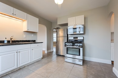 118-120 Granite Ave unit 2, Dorchester Center, MA 02124 - photo 7