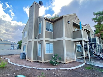 4661 Amberleigh Ln, Las Vegas, NV 89121 - photo 5