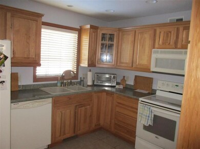 808 Charles Ct, Oregon, WI 53575 - photo 3