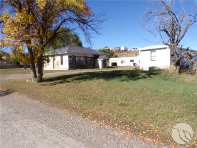 410 4th Ave E, Roundup, MT 59072 - photo 6