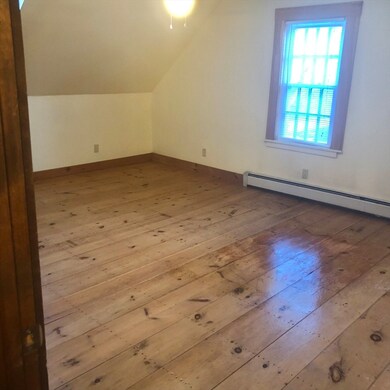 250 Ponakin Rd unit 2, Lancaster, MA 01523 - photo 2