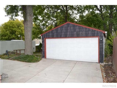 757 Payne Ave, North Tonawanda, NY 14120 - photo 3