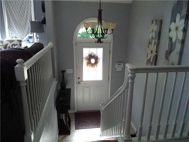 Entry/Foyer.