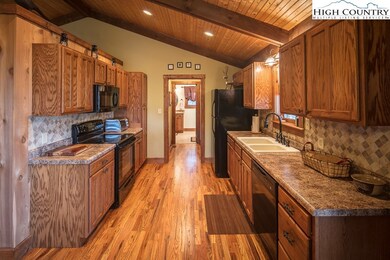 A spacious kitchen with room to prepare some wonderful meals