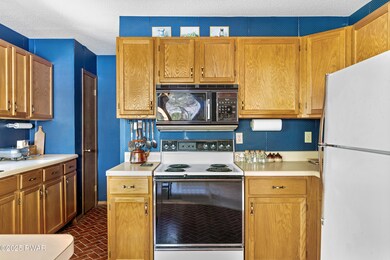 277 Chestnut Hill Dr, the Hideout, PA 18436 - photo 7